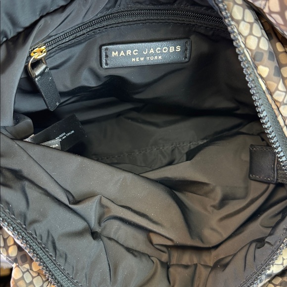 Marc Jacobs Quilted Nylon Mini Tote Snake Print Design Gray Tan Black Adj Strap - Picture 12 of 13